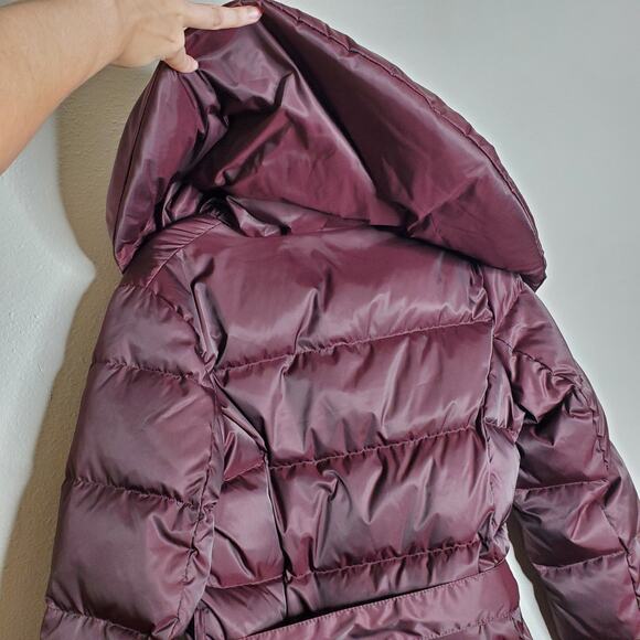 Tahari Women’s Down Puffer Coat Jacket Size S Belted Hooded Long Winter Chic - Picture 5 of 7